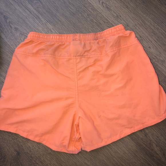 Patagonia women’s baggie shorts - Picture 2 of 4